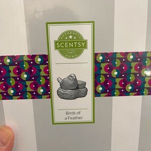 Scentsy Wax Warmer. Birds Of A Feather.